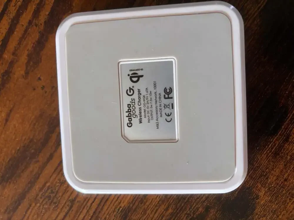 Gabba Goods Wireless Charger Gray Marble Pattern